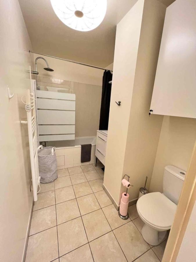 Very Quiet Apartment With Balcony Saint-Denis  Exterior photo